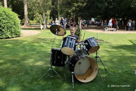 Praznični, 15. Čarobni dan z dobrodelno humanitarno noto (11)